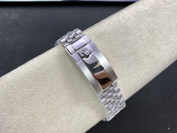 激安ロレックス着用イメージ